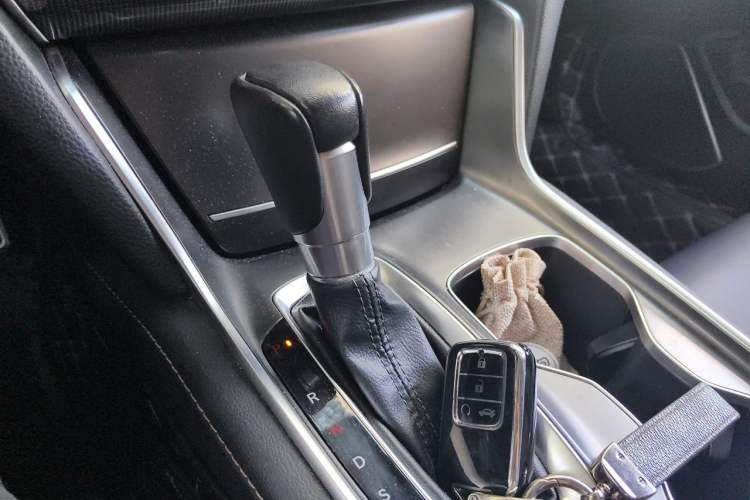 Used Honda Accord 2022 260TURBO Phantom Night · Prestige Edition Gear Lever