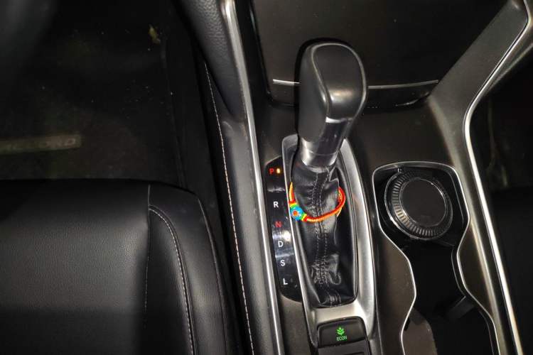 Used Honda Accord 2022 260TURBO Phantom Night · Prestige Edition Gear Lever