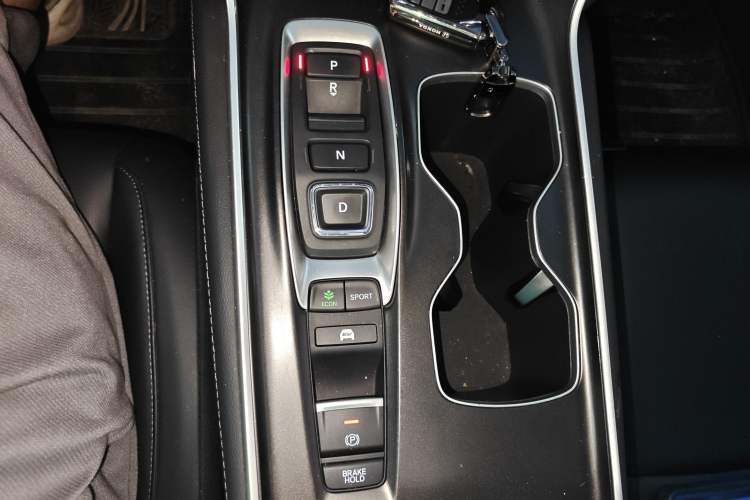 Used Honda Accord 2022 Xing·Hybrid 2.0L Xingling Version Gear Lever