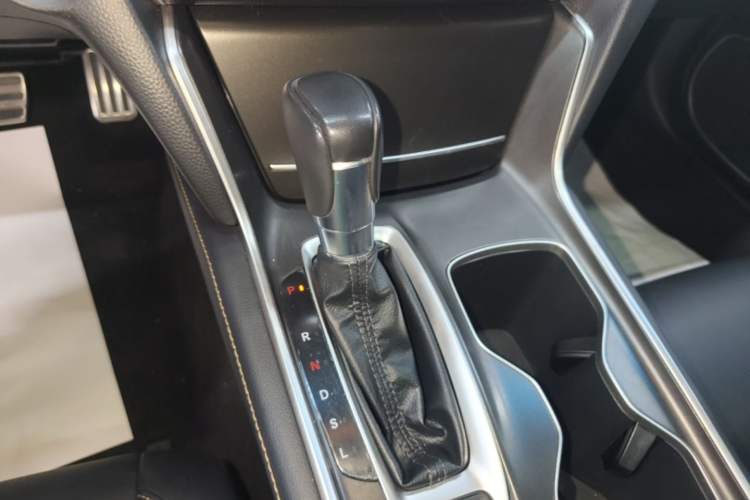 Used Honda Accord 2022 260TURBO Phantom Night · Prestige Edition Gear Lever