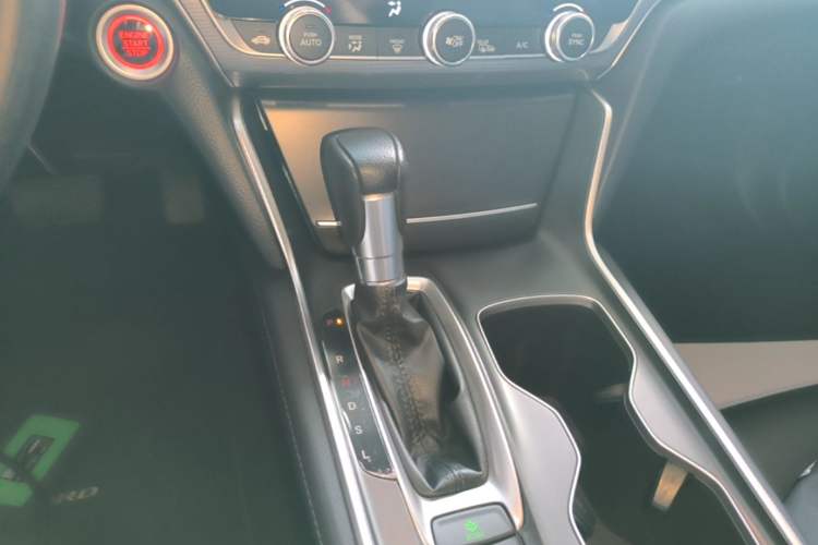 Used Honda Accord 2022 260TURBO Luxury Edition Gear Lever