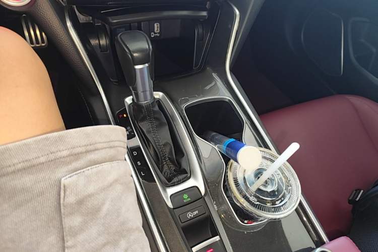 Used Honda Accord 2022 260TURBO Phantom Night · Prestige Edition Gear Lever