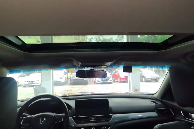 Used Honda Accord 2022 260TURBO Luxury Edition Headliner