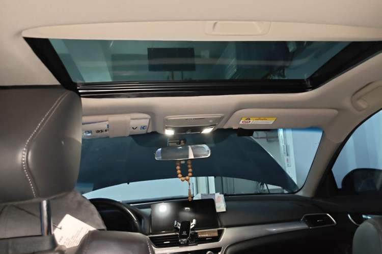 Used Honda Accord 2022 260TURBO Luxury Edition Headliner