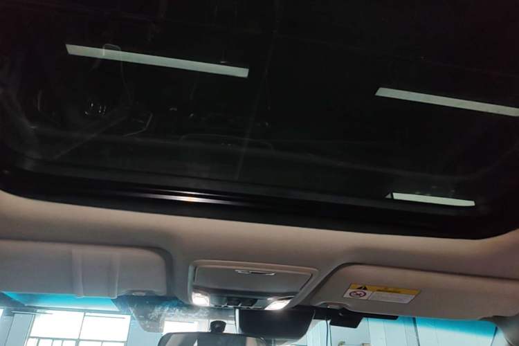 Used Honda Accord 2022 260TURBO Phantom Night · Prestige Edition Headliner