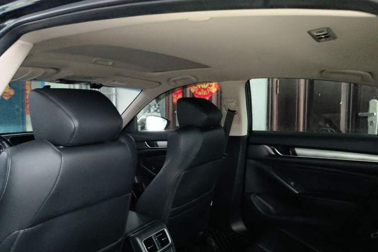 Used Honda Accord 2022 260TURBO Luxury Edition Headliner