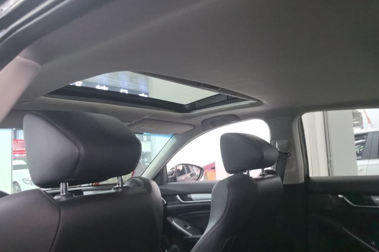 Used Honda Accord 2022 260TURBO Luxury Edition Headliner