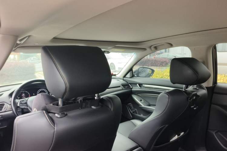 Used Honda Accord 2022 260TURBO Phantom Night · Prestige Edition Headliner