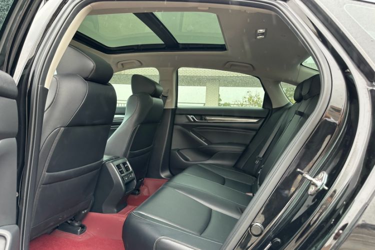 Used Honda Accord 2022 260TURBO Phantom Night · Prestige Edition Interior 1