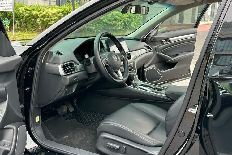 Used Honda Accord 2022 260TURBO Luxury Edition Interior 2