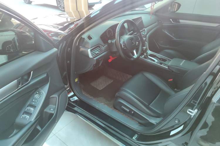 Used Honda Accord 2022 260TURBO Luxury Edition Interior 3