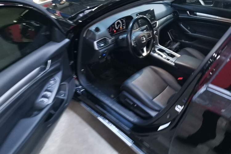 Used Honda Accord 2022 260TURBO Luxury Edition Interior 3