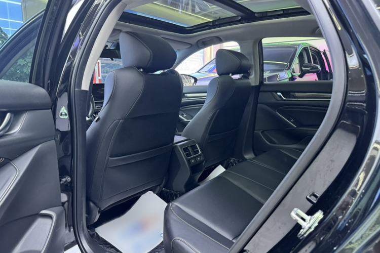 Used Honda Accord 2022 260TURBO Phantom Night · Prestige Edition Interior 3