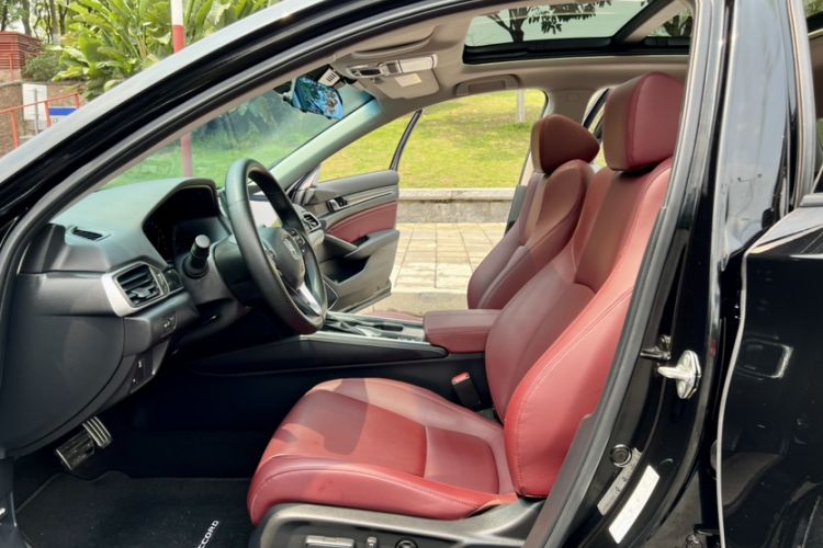 Used Honda Accord 2022 260TURBO Phantom Night · Prestige Edition Interior 3
