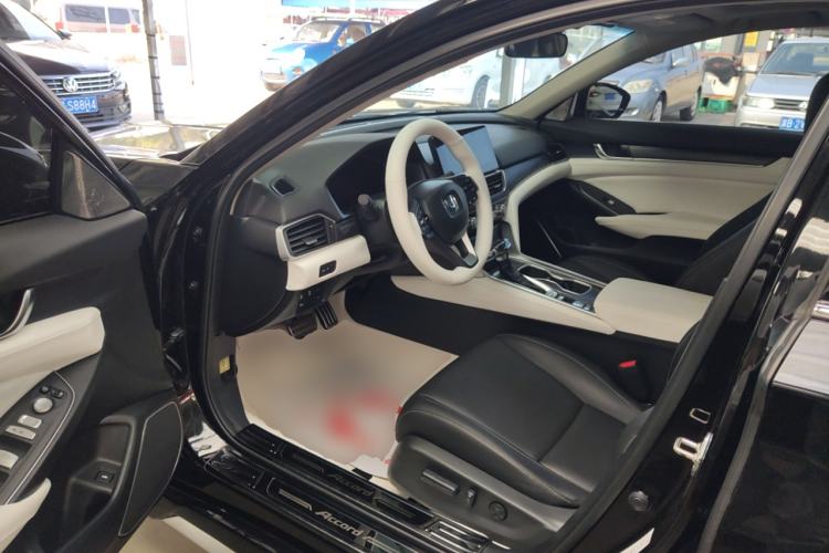 Used Honda Accord 2022 260TURBO Phantom Night · Prestige Edition Interior 3