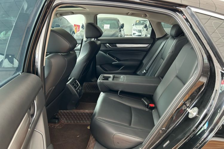 Used Honda Accord 2022 260TURBO Luxury Edition Interior 3