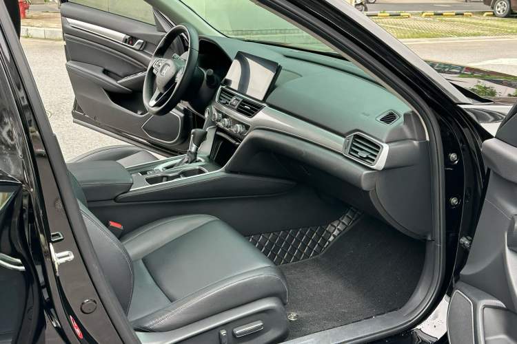 Used Honda Accord 2022 260TURBO Luxury Edition Interior 3