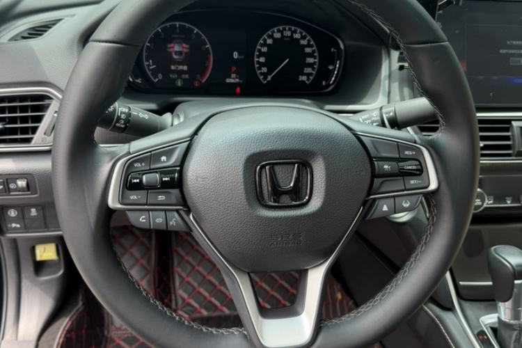 Used Honda Accord 2022 260TURBO Phantom Night · Prestige Edition Interior 3