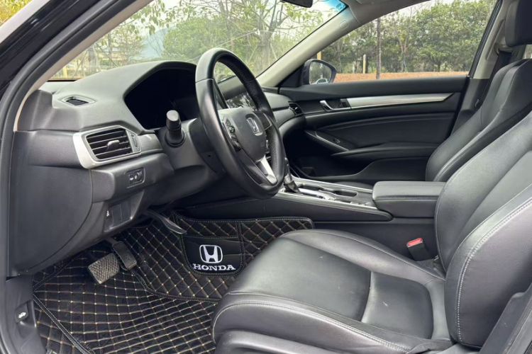 Used Honda Accord 2022 260TURBO Luxury Edition Interior 4