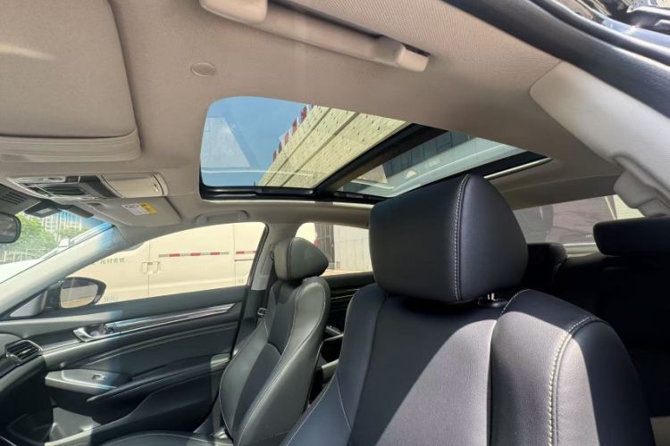 Used Honda Accord 2022 260TURBO Phantom Night · Prestige Edition Interior 4