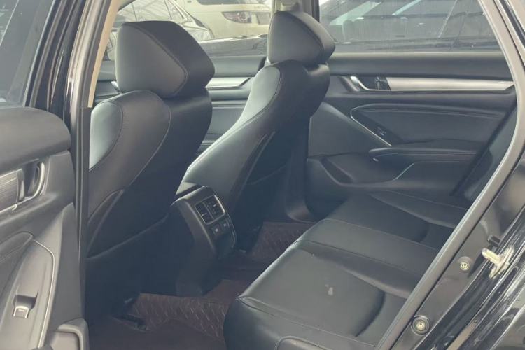 Used Honda Accord 2022 260TURBO Luxury Edition Interior 5