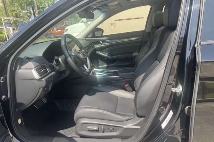 Used Honda Accord 2022 260TURBO Phantom Night · Prestige Edition Interior 5