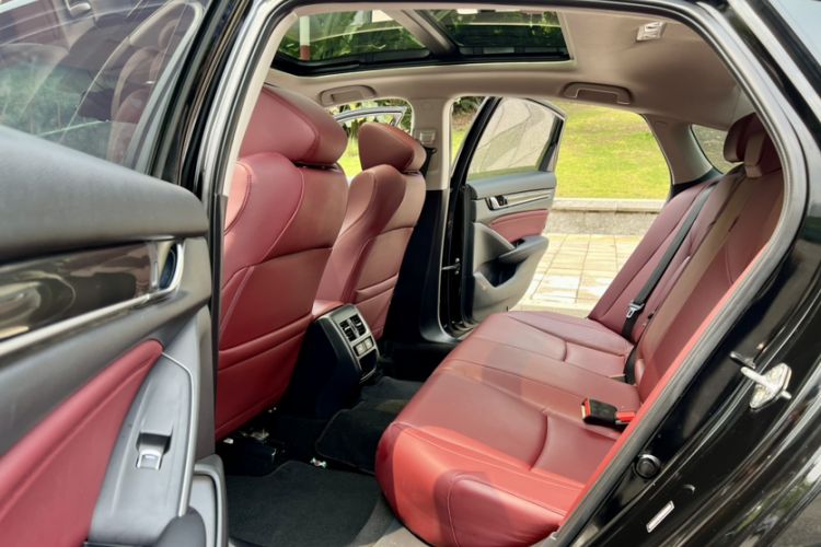 Used Honda Accord 2022 260TURBO Phantom Night · Prestige Edition Interior 6