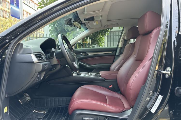 Used Honda Accord 2022 260TURBO Phantom Night · Prestige Edition Interior 6