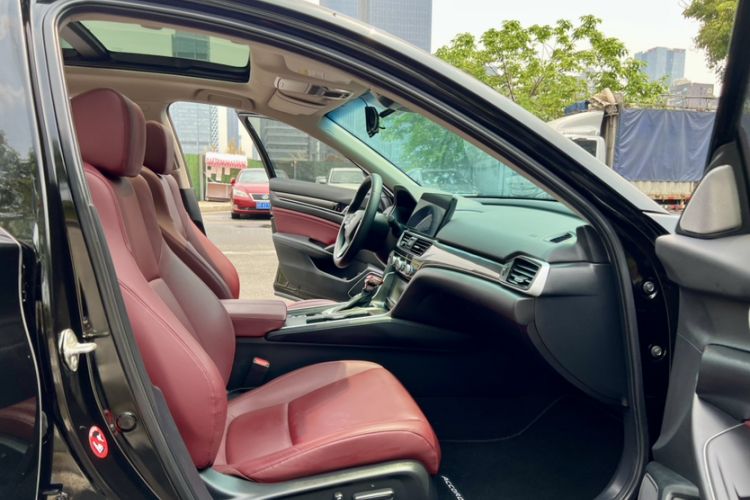 Used Honda Accord 2022 260TURBO Phantom Night · Prestige Edition Interior 8