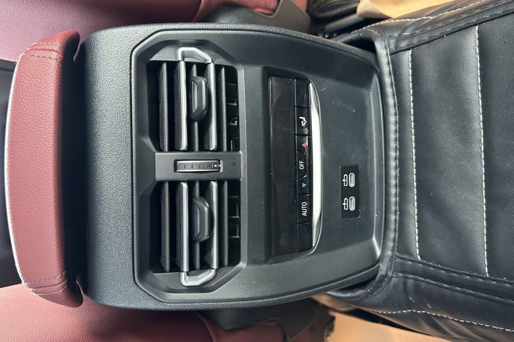Used Honda Accord 2022 260TURBO Phantom Night · Prestige Edition Interior 8