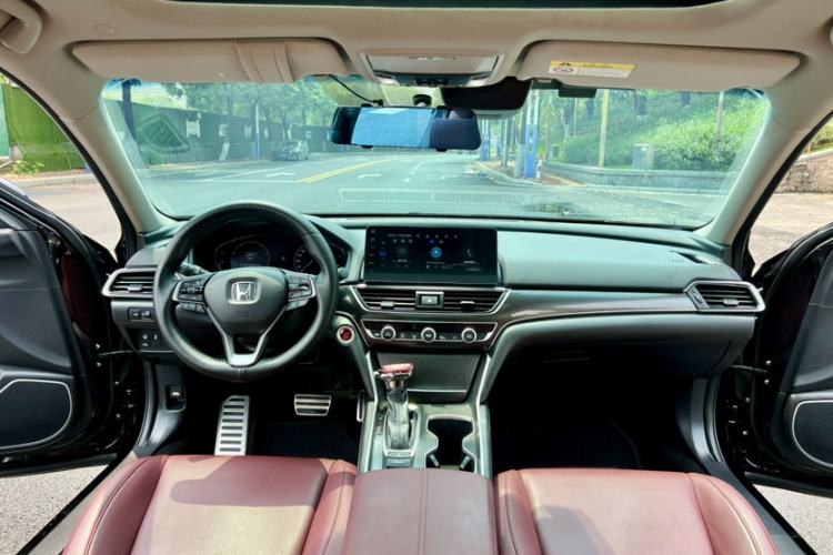 Used Honda Accord 2022 260TURBO Phantom Night · Prestige Edition Interior 9
