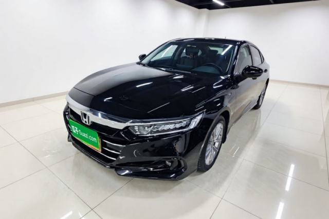 Ojetý Honda Accord 2022 260TURBO Luxury Edition