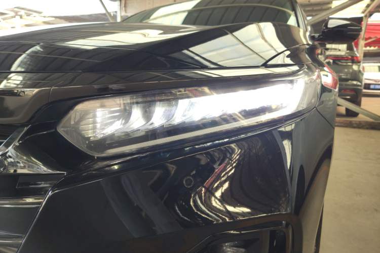 Used Honda Accord 2022 260TURBO Phantom Night · Prestige Edition Left Front Headlight