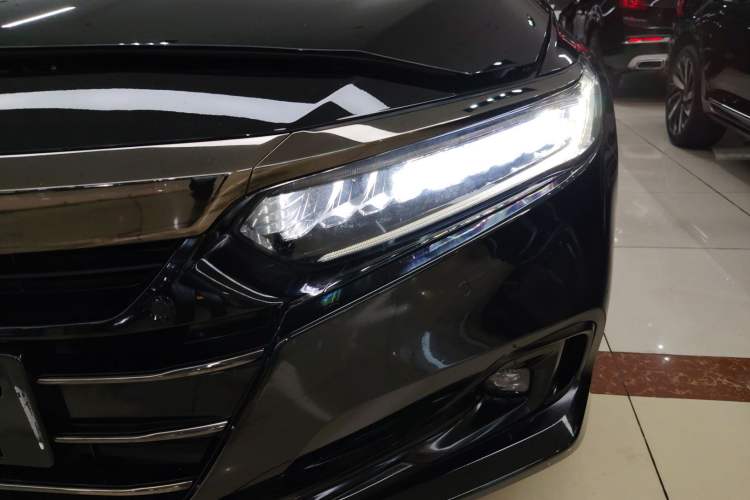 Used Honda Accord 2022 260TURBO Phantom Night · Prestige Edition Left Front Headlight
