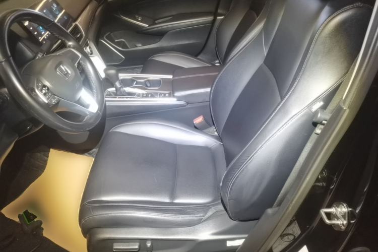 Used Honda Accord 2022 260TURBO Luxury Edition Left Front Seat