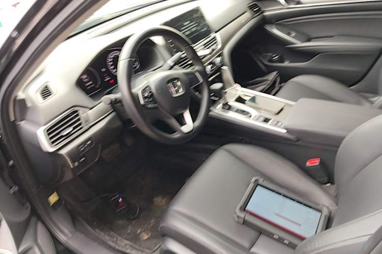 Used Honda Accord 2022 260TURBO Luxury Edition Left Front Seat