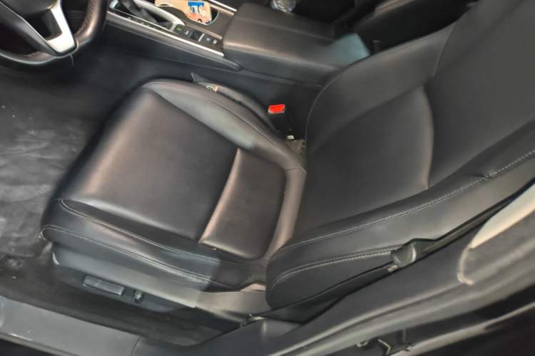 Used Honda Accord 2022 260TURBO Luxury Edition Left Front Seat