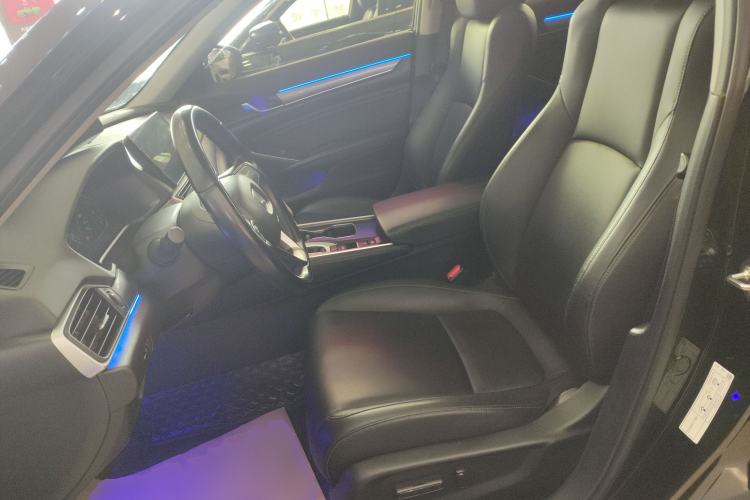 Used Honda Accord 2022 260TURBO Luxury Edition Left Front Seat
