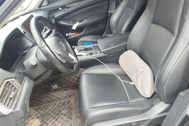 Used Honda Accord 2022 260TURBO Phantom Night · Prestige Edition Left Front Seat