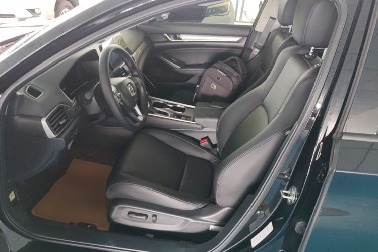 Used Honda Accord 2022 260TURBO Luxury Edition Left Front Seat