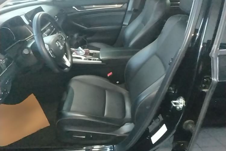 Used Honda Accord 2022 260TURBO Phantom Night · Prestige Edition Left Front Seat