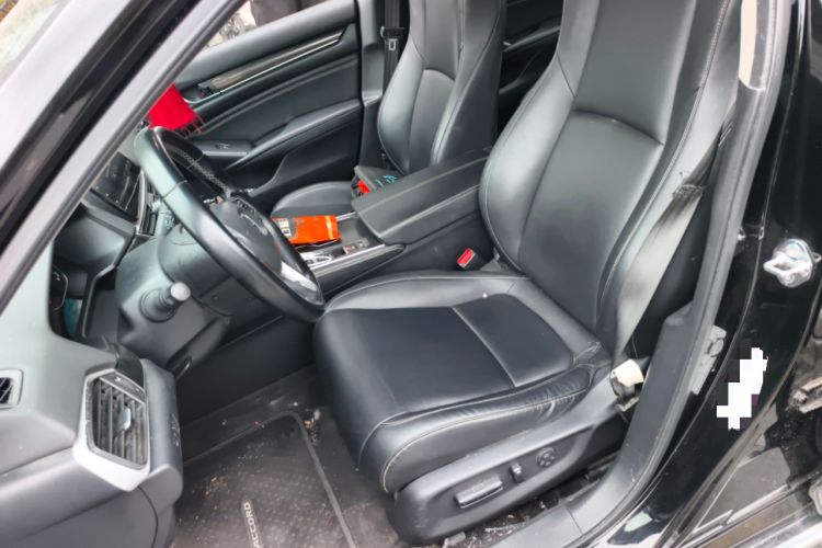 Used Honda Accord 2022 260TURBO Phantom Night · Prestige Edition Left Front Seat