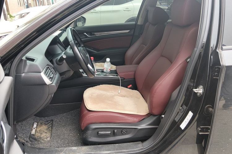 Used Honda Accord 2022 260TURBO Phantom Night · Prestige Edition Left Front Seat