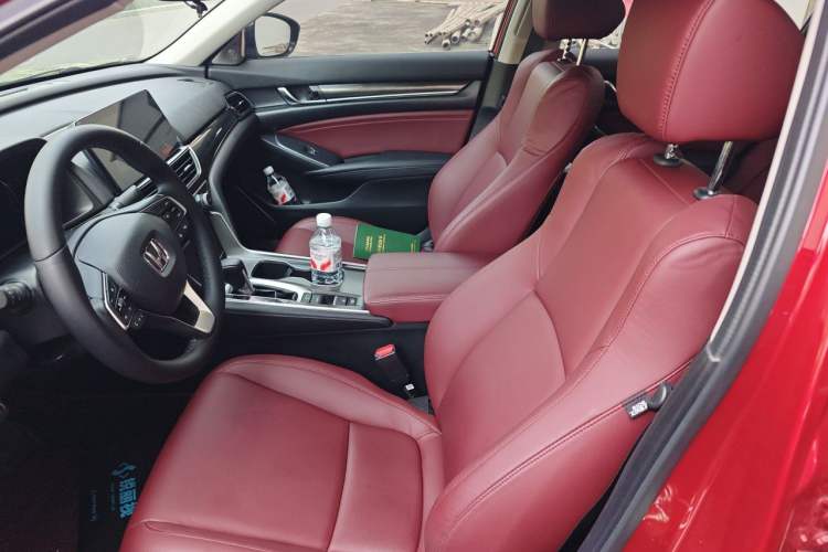 Used Honda Accord 2022 260TURBO Phantom Night · Prestige Edition Left Front Seat
