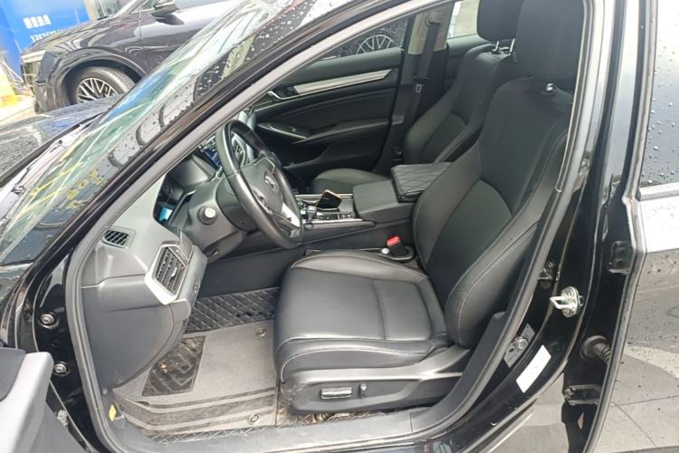 Used Honda Accord 2022 260TURBO Luxury Edition Left Front Seat