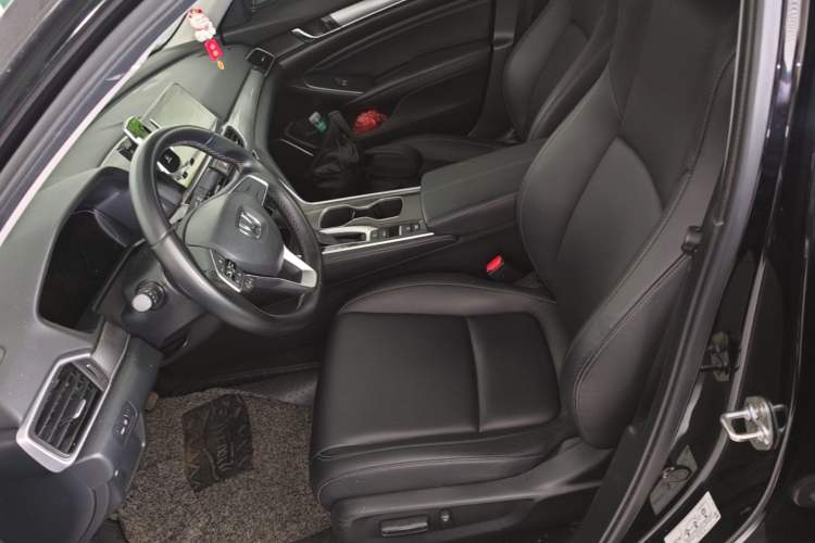 Used Honda Accord 2022 260TURBO Luxury Edition Left Front Seat