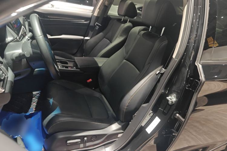 Used Honda Accord 2022 260TURBO Phantom Night · Prestige Edition Left Front Seat