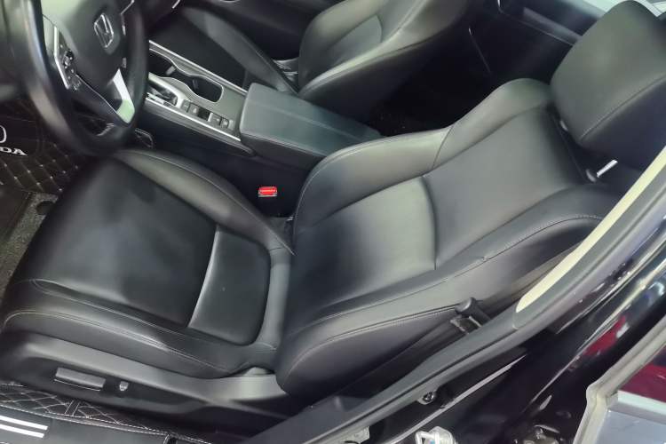 Used Honda Accord 2022 260TURBO Luxury Edition Left Front Seat