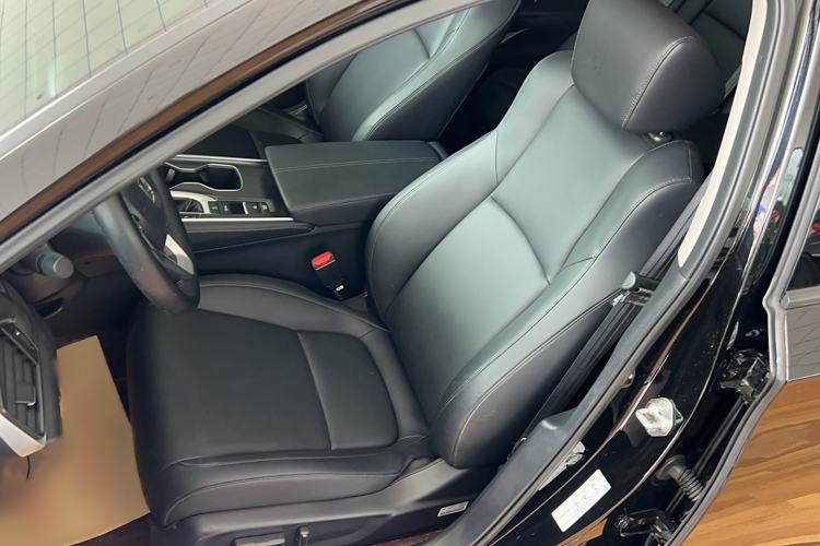 Used Honda Accord 2022 260TURBO Luxury Edition Left Front Seat