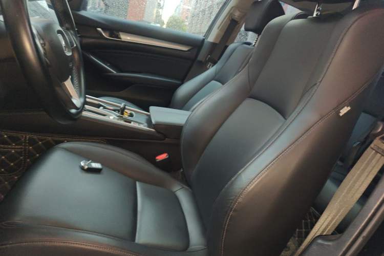 Used Honda Accord 2022 260TURBO Luxury Edition Left Front Seat